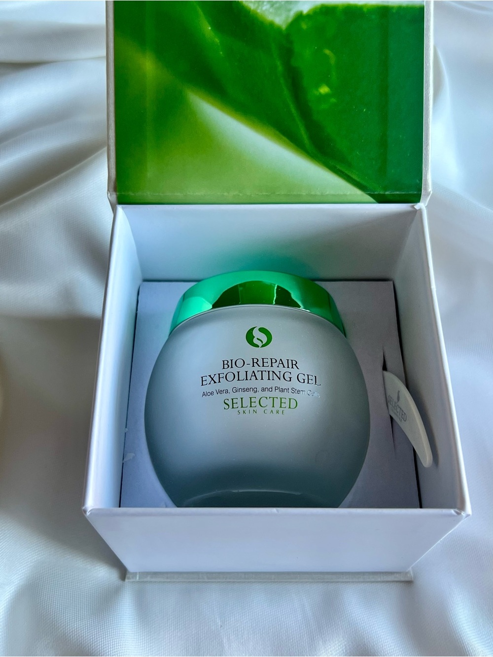 Bio-Repair Exfoliating Gel — White